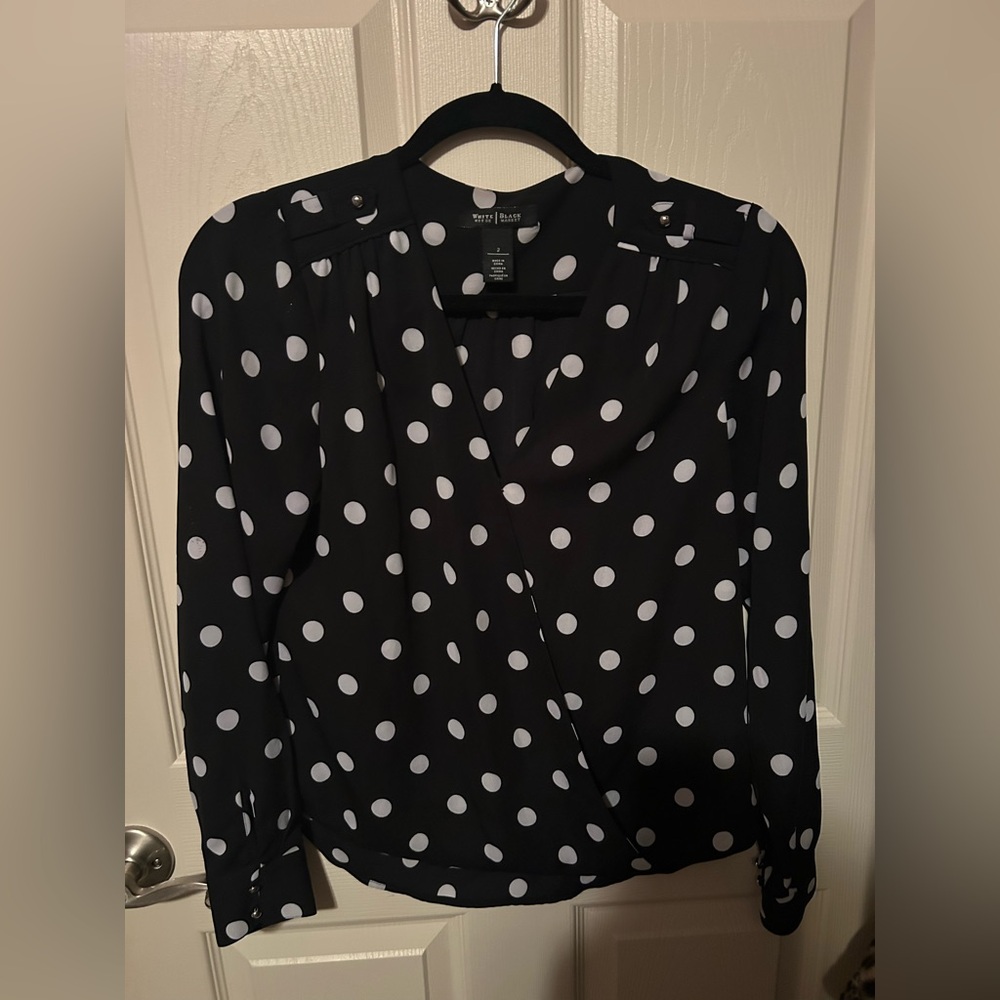 White House Black Market Black and White Polka Dot Top Sz 2